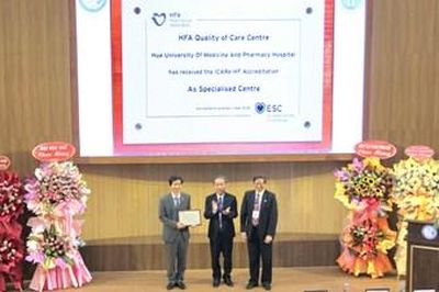 'Y tế số và chăm sóc sức khỏe toàn diện'
