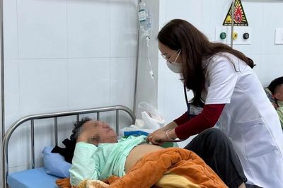 Mùa 'ăn của rừng', coi chừng ngộ độc
