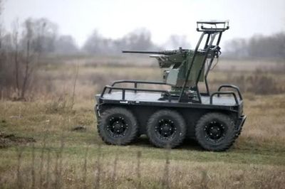 Ukraine dùng 'xe tăng mini' truy lùng các toán đột kích Nga