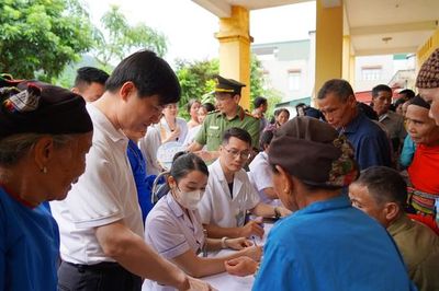 Thanh Hóa: Hàng trăm người dân xã vùng cao Tam Thanh được khám bệnh, phát thuốc miễn phí