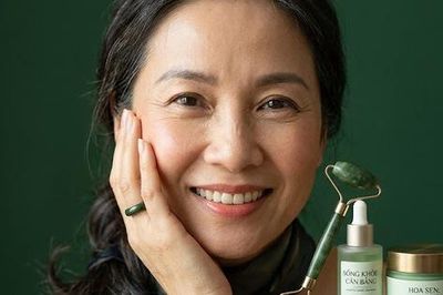 Cách chọn mỹ phẩm làm trắng da cho phụ nữ tuổi 50