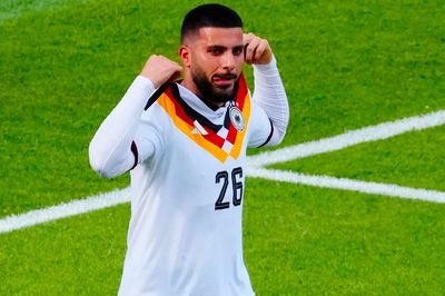 Deniz Undav, từ chàng công nhân nhà máy đến người hùng World Cup