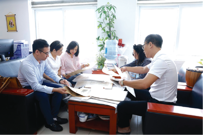 Tìm lại những trang báo hào hùng