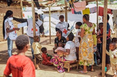 Chạy đua phát triển vaccine Ebola khi ca nhiễm và tử vong tăng báo động
