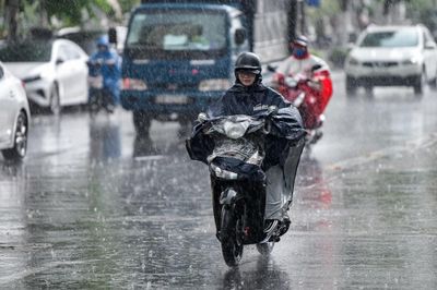 Thời tiết hôm nay 21.6: TP. Hồ Chí Minh cục bộ có nơi mưa to