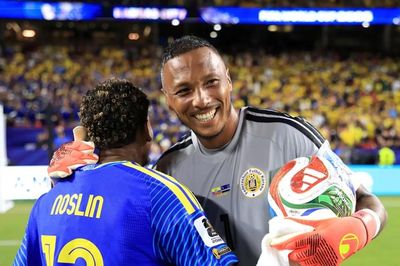 Thủ môn của Curacao lập kỉ lục cứu thua tại World Cup