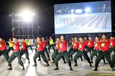 [Ảnh] Mãn nhãn những màn biểu diễn võ thuật, nghiệp vụ của Công an nhân dân