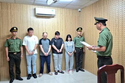 Công an Thành phố Hồ Chí Minh xử lý hàng trăm người nước ngoài vi phạm pháp luật Việt Nam