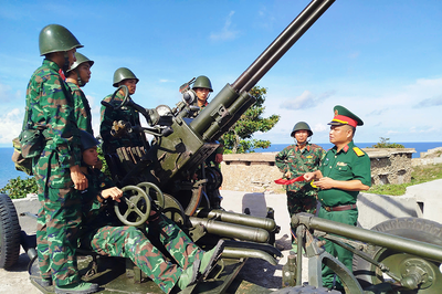 Ươm mầm 'hạt giống đỏ' nơi đầu sóng