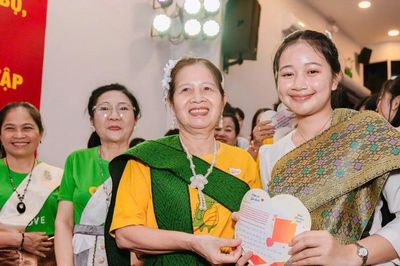 Hơn 170 sinh viên Lào, Campuchia được kết nối với 102 gia đình Việt Nam