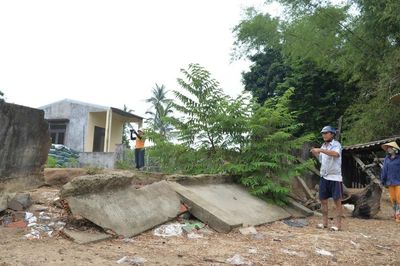 Thấp thỏm bên những 'hàm ếch' nuốt đất ven sông Trà Khúc