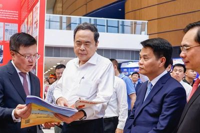 Chủ tịch Quốc hội Trần Thanh Mẫn động viên đội ngũ những người làm báo