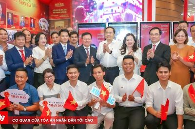 Chủ tịch Quốc hội Trần Thanh Mẫn dự ngày hội lớn của báo chí cả nước