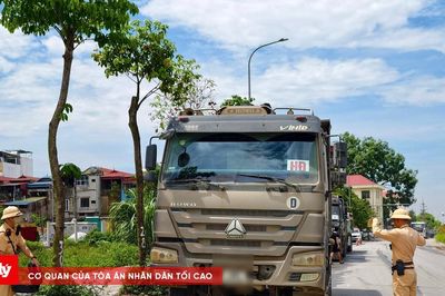 Cầu, đường 'oằn mình' trước xe quá tải: Hệ lụy từ hành vi cơi nới thành thùng