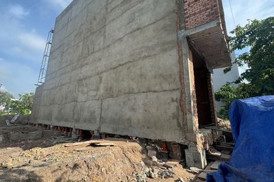 Xây nhầm nhà trên đất hàng xóm, gia chủ chi 300 triệu đồng để di dời