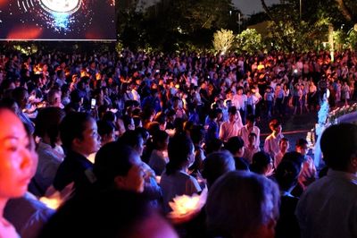 Hàng nghìn người xúc động tưởng niệm đồng bào ra đi trong đại dịch Covid-19