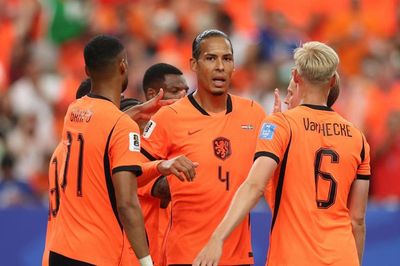 Van Dijk ca ngợi tuyển Hà Lan khi thắng Thụy Điển 5-1