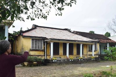 Rêu phong trên những mái nhà cổ