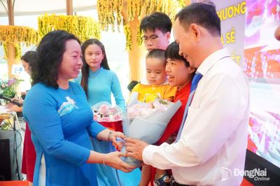 Đồng Nai tuyên dương các gia đình công nhân, viên chức, lao động tiêu biểu giai đoạn 2021-2026