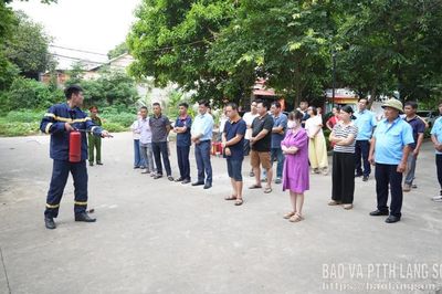 Thực tập phương án chữa cháy và cứu nạn, cứu hộ tại Chung cư Phía Đông