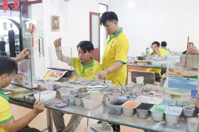 Xưởng vẽ tranh 'không tiếng nói'