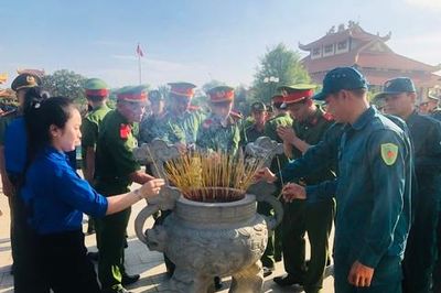TPHCM: Hơn 300 thanh niên tham dự chương trình '20 năm Hành quân xanh - Dấu chân tình nguyện'