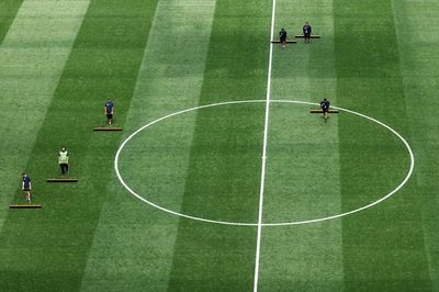 Mỹ mất gần 10 năm nghiên cứu, mặt cỏ World Cup 2026 vẫn bị chê như 'đồ giả'