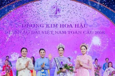 Áo dài và sen: Khi cuộc thi sắc đẹp kể chuyện di sản