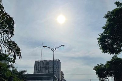 Miền Bắc hay miền Trung biến thành 'chảo lửa' trong đợt nắng nóng mới?