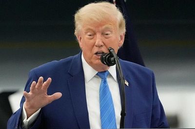 Bị ông Trump đe dọa ngay giữa vòng đàm phán tại Thụy Sĩ, phái đoàn Iran đáp trả