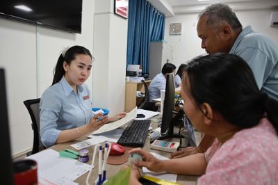 TP.HCM tiếp tục rà soát, sắp xếp cán bộ, công chức