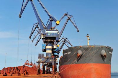 Một quốc gia châu Phi 'ôm mộng' kiểm soát thị trường nhôm toàn cầu