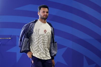 Sao Bồ Đào Nha hoãn đám cưới vì trận chung kết World Cup