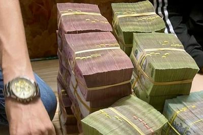 Người đàn ông TP.HCM 8 năm chỉ mua vé số đuôi 92, vừa trúng 1,6 tỷ