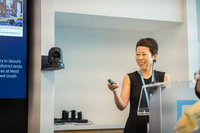 Cân bằng giá trị cốt lõi và bài toán thích ứng