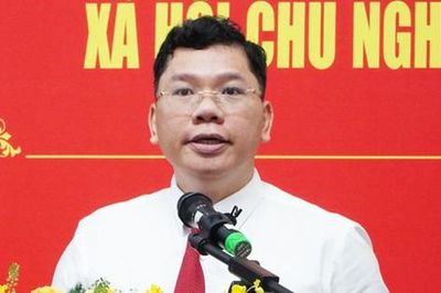 Phó Chủ tịch UBND TPHCM Hoàng Nguyên Dinh phụ trách toàn bộ nhiệm vụ của ông Bùi Xuân Cường