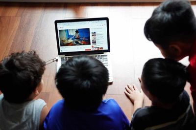 Xem video ngắn quá nhiều khiến trẻ khó kiểm soát cảm xúc