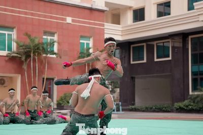 Hình ảnh những đặc nhiệm 'mình đồng, da sắt' của Bộ Tư lệnh Cảnh vệ thực chiến
