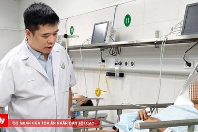 Cứu người đàn ông bị xà beng đâm xuyên đùi