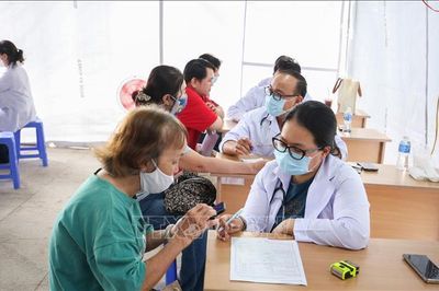 Khám sức khỏe miễn phí định kỳ: Xây 'lá chắn' bảo vệ sức khỏe cộng đồng