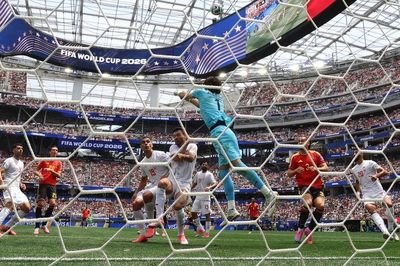 Hành trình phi thường của thủ môn Iran: Từ người vô gia cư đến người hùng World Cup 2026