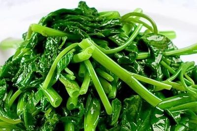 Luộc rau muống tưởng dễ mà khó: Ghi nhớ 5 mẹo để rau xanh giòn, giữ trọn dinh dưỡng