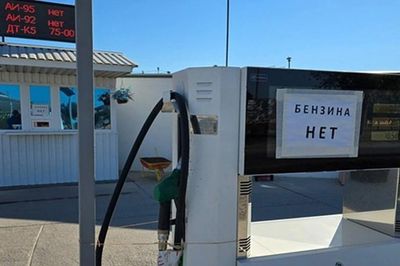 Khủng hoảng xăng dầu tại Crimea phơi bày nỗi lo hậu cần của Nga