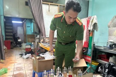 TP.HCM: Triệt phá đường dây sản xuất hơn 100.000 dụng cụ sử dụng ma túy