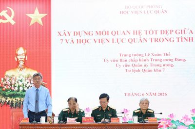 Hội thảo khoa học 'Học viện Lục quân - 80 năm xây dựng và phát triển'