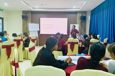 Tập huấn kỹ năng tham gia hội chợ cho đồng bào dân tộc thiểu số