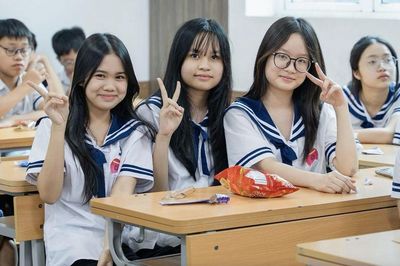 Hơn 102.000 học sinh Hà Nội trúng tuyển lớp 10 công lập