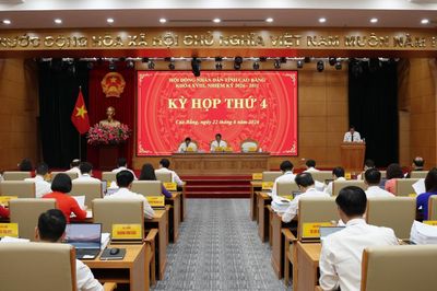 Khai mạc Kỳ họp thứ 4 HĐND tỉnh khóa XVIII