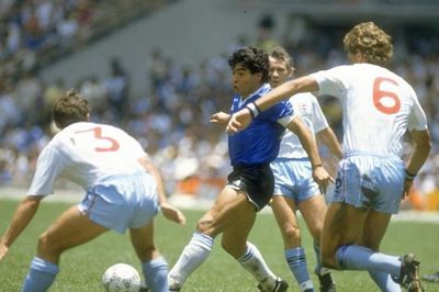 Tròn 40 năm Maradona tạo ra 'Bàn tay của Chúa'