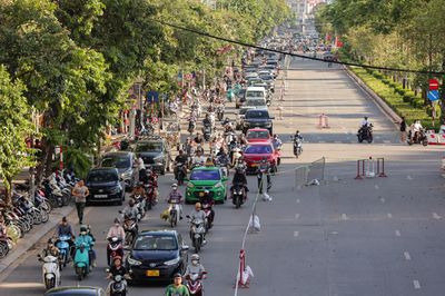 Hà Nội rào chắn một phần đường Văn Cao trong gần 10 tháng để thi công Metro số 5